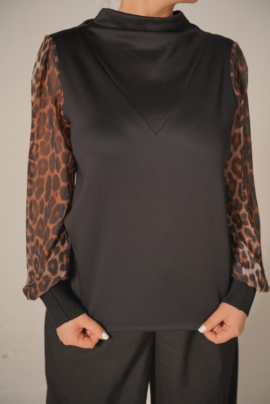 Leopard Long-sleeve shirt