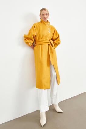 Women's Coat with Yellow Belt and Buttons on the Collar